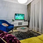 דירה Divine Luxury Purple זאדאר