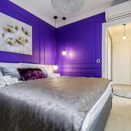 Divine Luxury Purple Apartman