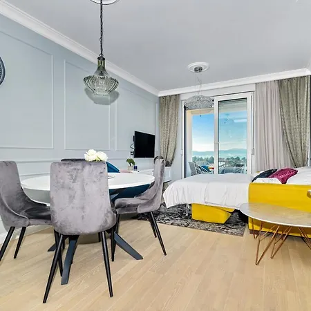 Divine Luxury Purple Apartamento *