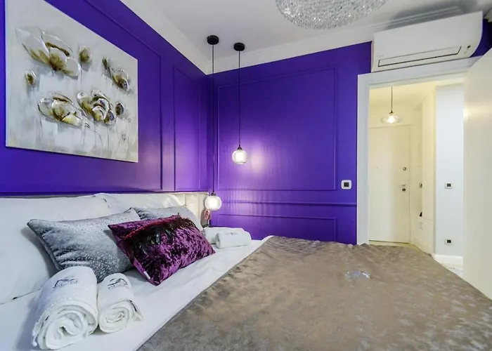 Divine Luxury Purple Apartman