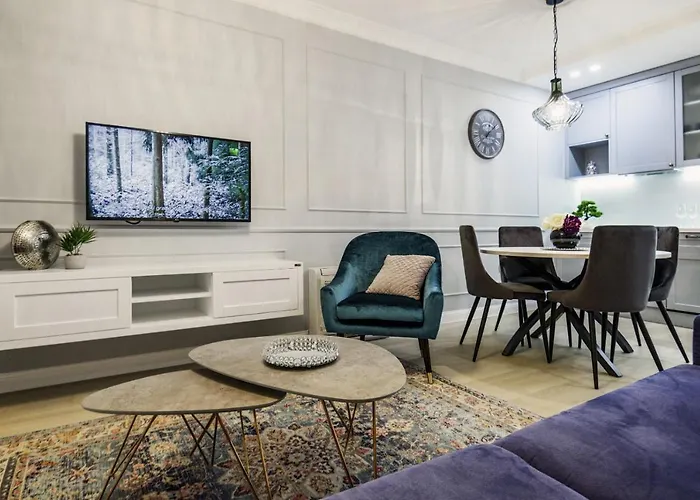 Divine Luxury Purple Apartman *