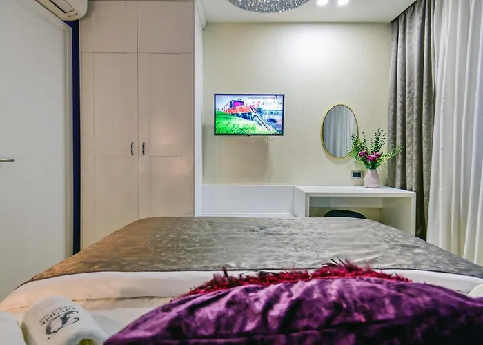 Divine Luxury Purple Apartman *