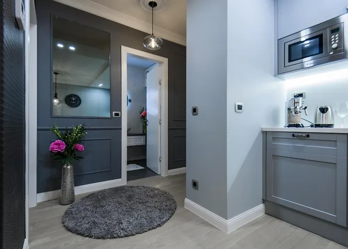 Divine Luxury Purple * 扎达尔